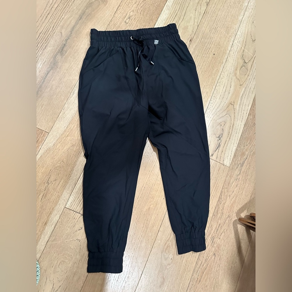 Lorna Jane joggers